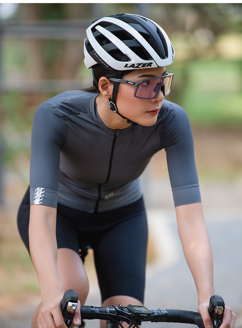WOMENS SHORT SLEEVE CYCLING JERSEY URBAN TRAVELER MAX GRAY