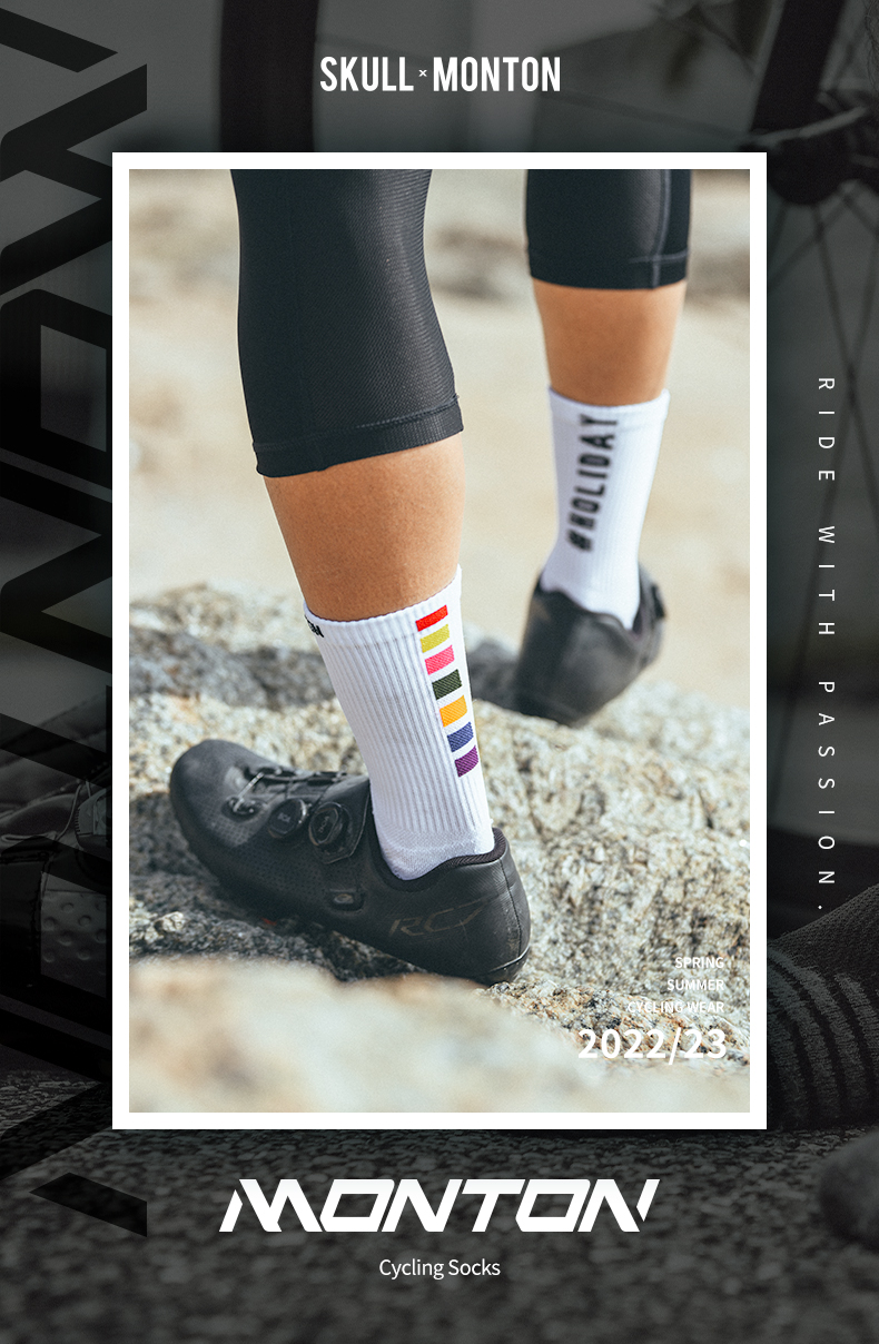 2022 WOMENS HOLIDAY-A SOCKS