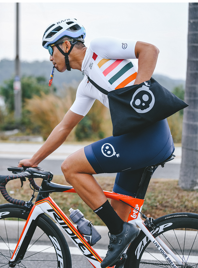 CYCLING MUSETTE BAG WEEKEND II BLACK *