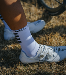 2023 SKULL MONTON WOMEN CYCLING SOCKS HOLIDAY III WHITE