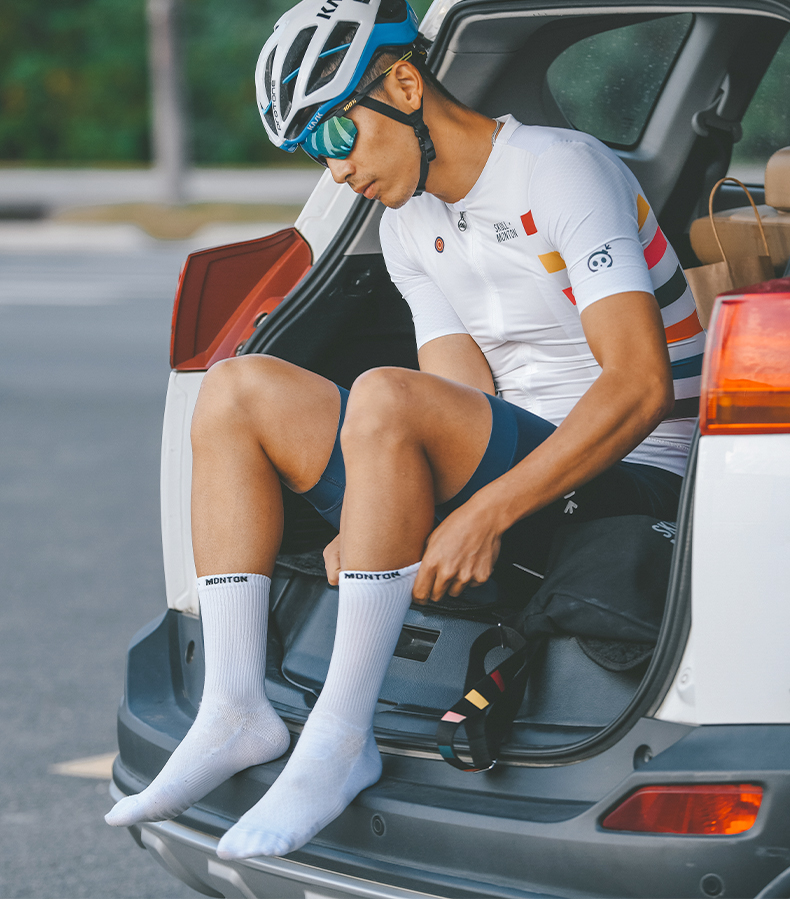 2022 WOMENS HOLIDAY-A SOCKS