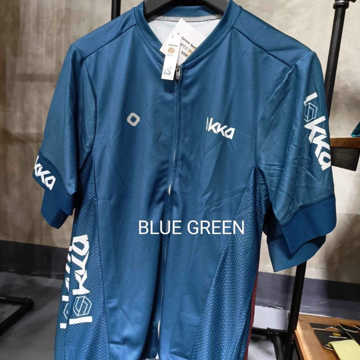 LOKKA BLUE GREEN SHORTSLEEVE JERSEY